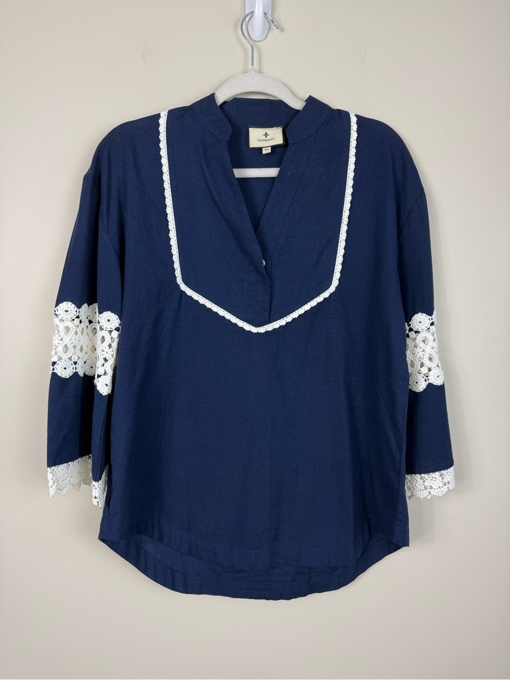 Tuckernuck Piper Lace Woven Crochet Top Womens XS Navy White Coastal Cottagecore
